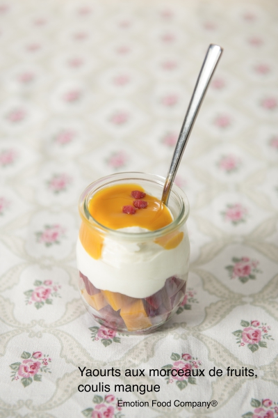 Fruits and yogurt, mango coulis